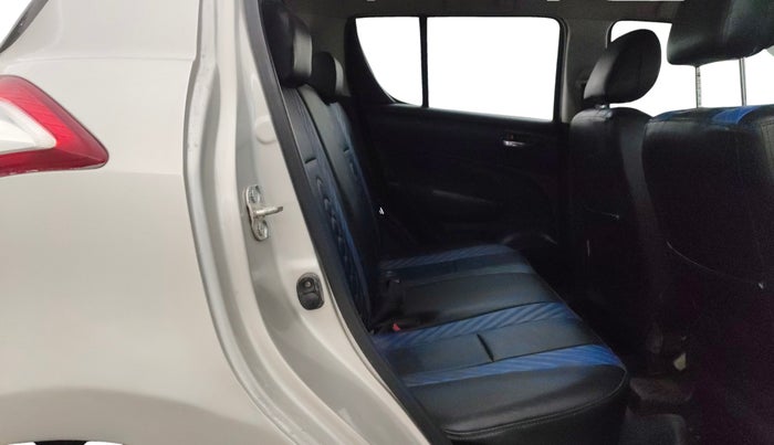 2015 Maruti Swift VXI, Petrol, Manual, 82,011 km, Right Side Rear Door Cabin