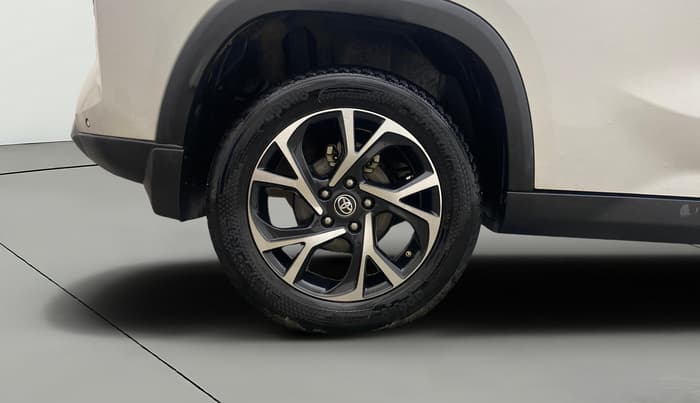 2022 Toyota URBAN CRUISER HYRYDER V HYBRID, Hybrid, Automatic, 62,556 km, Right Rear Wheel