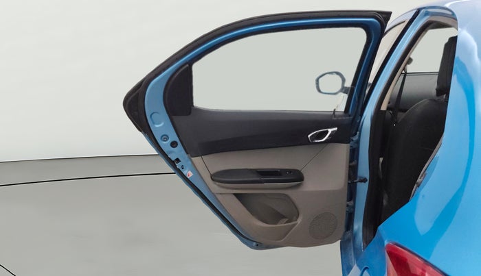 2016 Tata Tiago XZ PETROL, Petrol, Manual, 74,162 km, LHS Rear Door