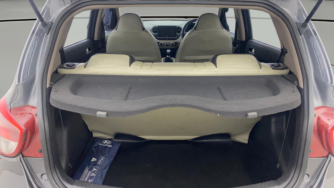 2020 Hyundai Grand i10 SPORTZ 1.2 KAPPA VTVT, Petrol, Manual, 45,776 km, Boot Open Zoomed View