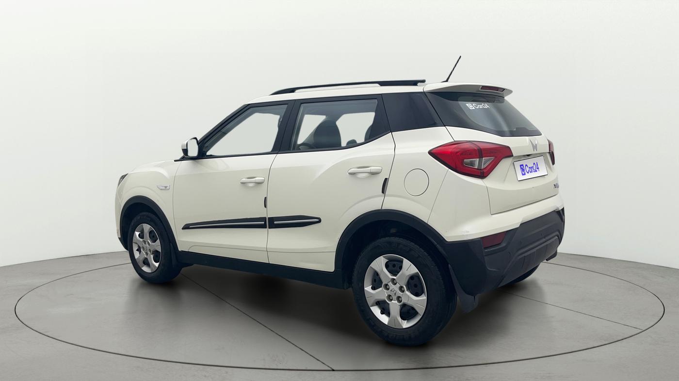 2022 Mahindra XUV300 W6 1.2 PETROL, Petrol, Manual, 20,824 km, Left Back Diagonal