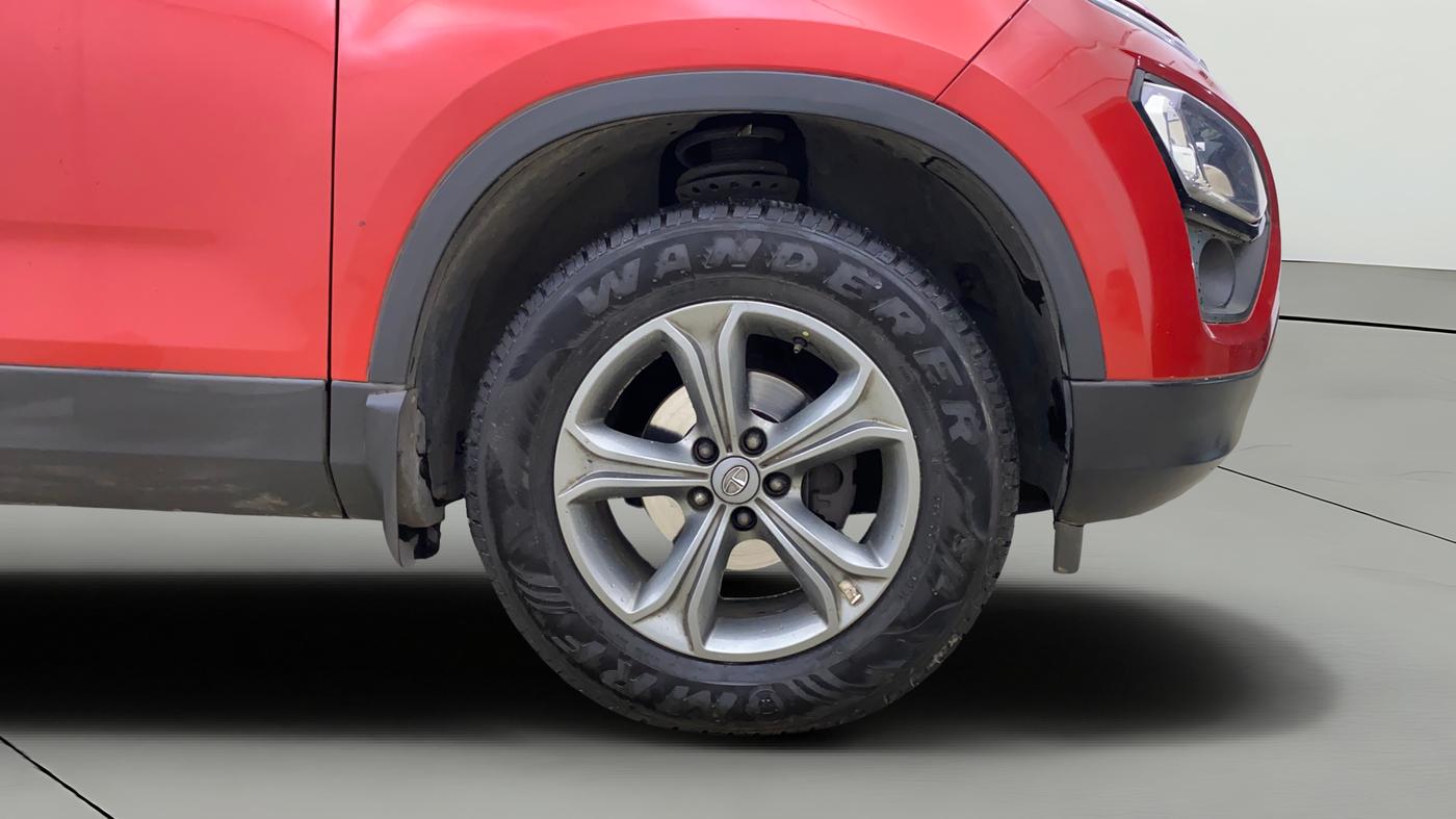 2020 Tata Harrier XZA 2.0L, Diesel, Automatic, 52,353 km, Right Front Wheel