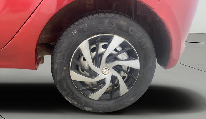 2017 Tata Tiago XE PETROL, CNG, Manual, 96,208 km, Left Rear Wheel