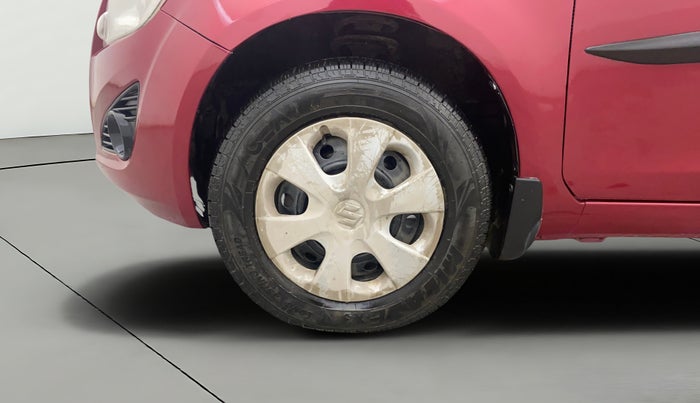 2015 Maruti Ritz VXI, CNG, Manual, 1,30,066 km, Left Front Wheel