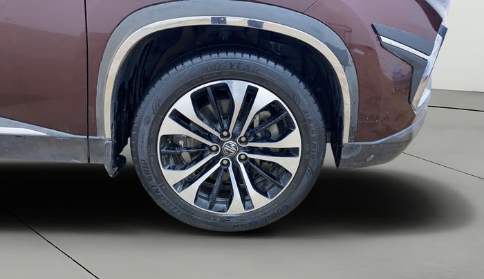 2021 MG HECTOR SHARP 1.5 PETROL CVT, Petrol, Automatic, 61,094 km, Right Front Wheel