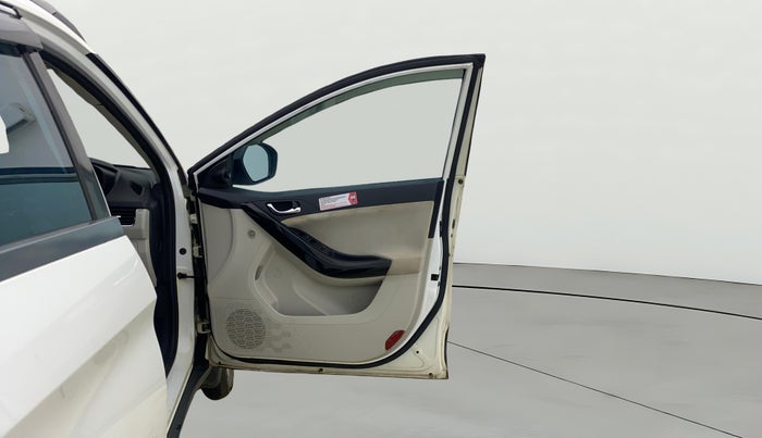 2021 Tata NEXON XZA PLUS SUNROOF PETROL, Petrol, Automatic, 30,098 km, RHS Front Door