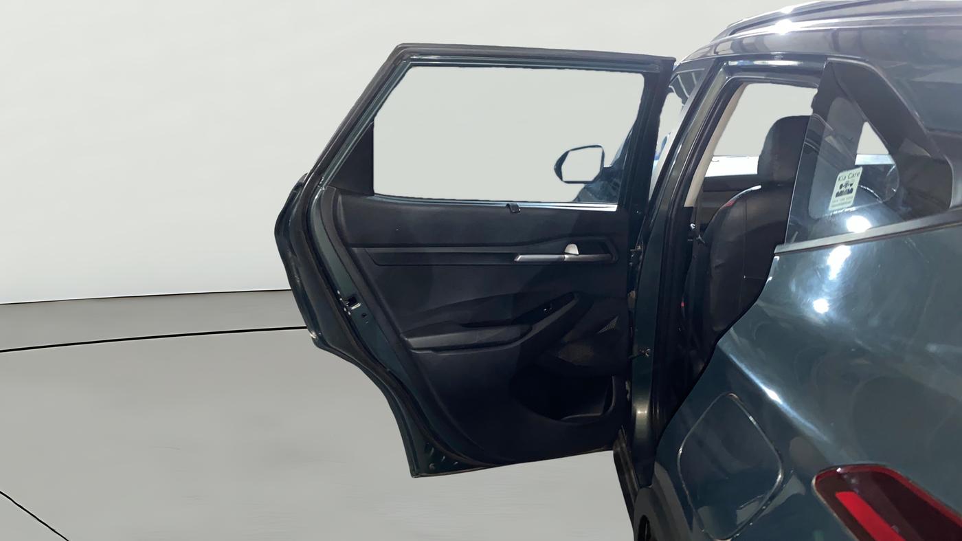 2023 KIA SELTOS  HTK 1.5 PETROL MT, Petrol, Manual, 31,073 km, LHS Rear Door