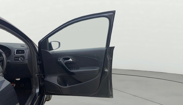 2018 Volkswagen Polo COMFORTLINE 1.0L MPI, Petrol, Manual, 1,26,359 km, RHS Front Door