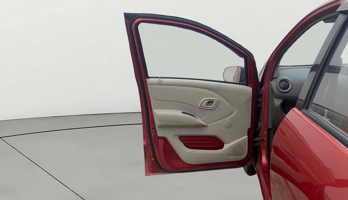 2016 Datsun Redi Go T (O), Petrol, Manual, 69,397 km, LHS Front Door