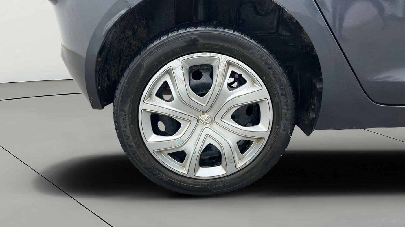 2020 Tata ALTROZ XT PETROL, Petrol, Manual, 45,038 km, Right Rear Wheel