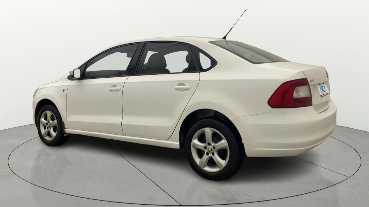 2013 Skoda Rapid AMBITION 1.6 MPI AT, Petrol, Automatic, 83,993 km, Left Back Diagonal