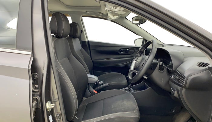 2022 Hyundai NEW I20 ASTA (O) 1.2 AT, Petrol, Automatic, 30,043 km, Right Side Front Door Cabin
