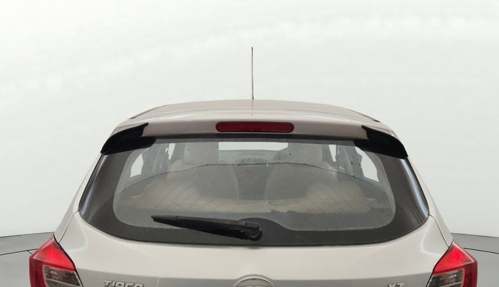 2018 Tata Tiago XZ PETROL, Petrol, Manual, 73,906 km, Rear Windshield