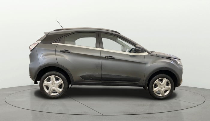 2022 Tata NEXON XM SUNROOF PETROL, Petrol, Manual, 32,800 km, Right Side View