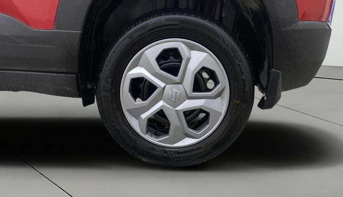 2023 Maruti BREZZA VXI AT SMART HYBRID, Petrol, Automatic, 5,425 km, Left Rear Wheel