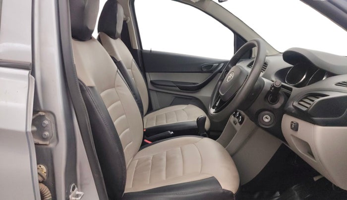 2019 Tata Tiago XZ PETROL, CNG, Manual, 28,177 km, Right Side Front Door Cabin