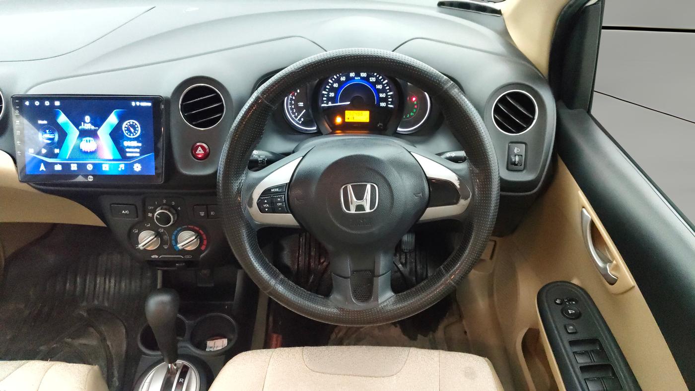2015 Honda Brio VX AT, Petrol, Automatic, 52,466 km, Steering Wheel Close Up