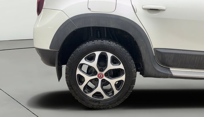 2021 Renault Duster RXZ 1.3 TURBO PETROL CVT, Petrol, Automatic, 47,541 km, Right Rear Wheel