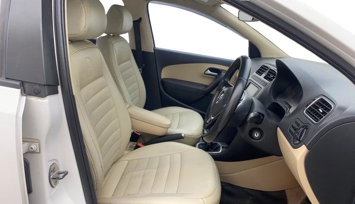 2018 Volkswagen Ameo HIGHLINE1.5L, Diesel, Manual, 1,10,709 km, Right Side Front Door Cabin