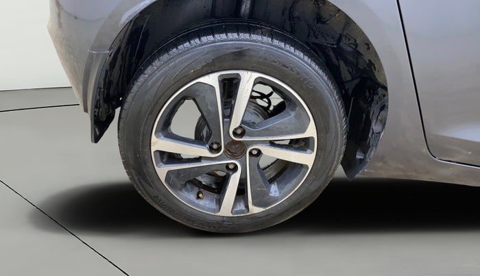 2021 Tata ALTROZ XZ PLUS PETROL, Petrol, Manual, 77,133 km, Right Rear Wheel