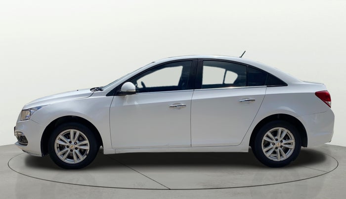 2017 Chevrolet Cruze LTZ, Diesel, Manual, 86,041 km, Left Side