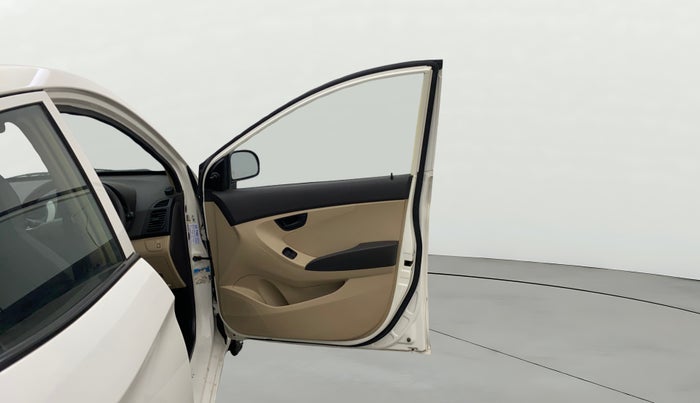 2017 Hyundai Eon MAGNA +, Petrol, Manual, 50,408 km, RHS Front Door