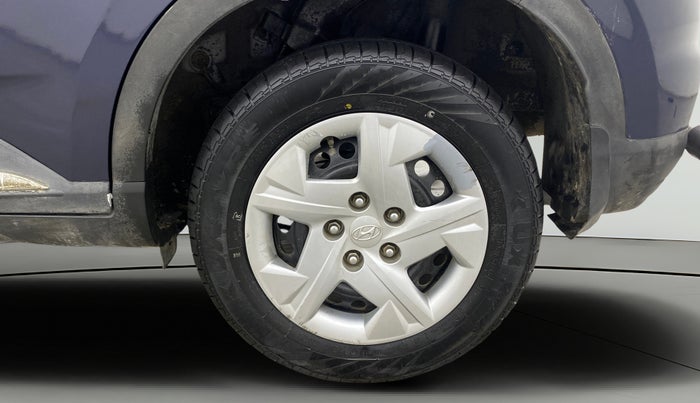 2021 Hyundai VENUE S 1.2, Petrol, Manual, 36,846 km, Left Rear Wheel