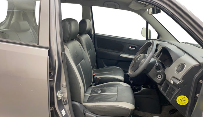 2012 Maruti Wagon R 1.0 LXI, Petrol, Manual, 81,230 km, Right Side Front Door Cabin