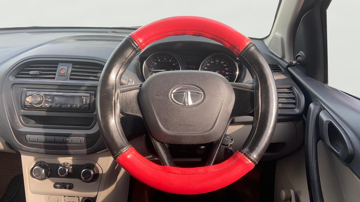2019 Tata Tiago XE PETROL, Petrol, Manual, 59,735 km, Steering Wheel Close Up