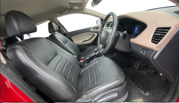 2020 Hyundai Elite i20 ASTA 1.2 (O), Petrol, Manual, 17,402 km, Right Side Front Door Cabin