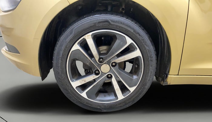 2021 Tata ALTROZ XZ PLUS PETROL, Petrol, Manual, 70,917 km, Left Front Wheel