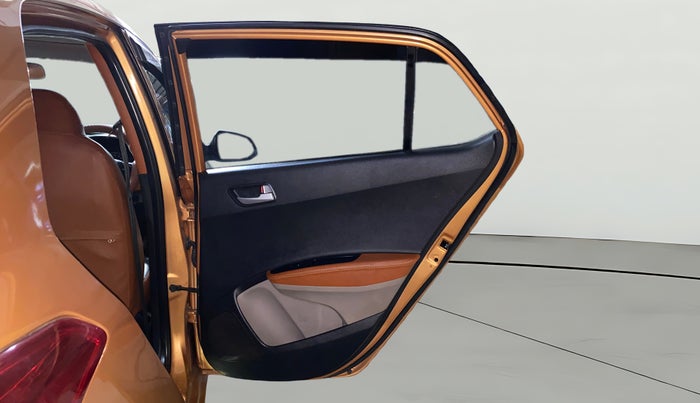 2016 Hyundai Grand i10 SPORTZ 1.2 KAPPA VTVT, Petrol, Manual, 53,865 km, RHS Rear Door