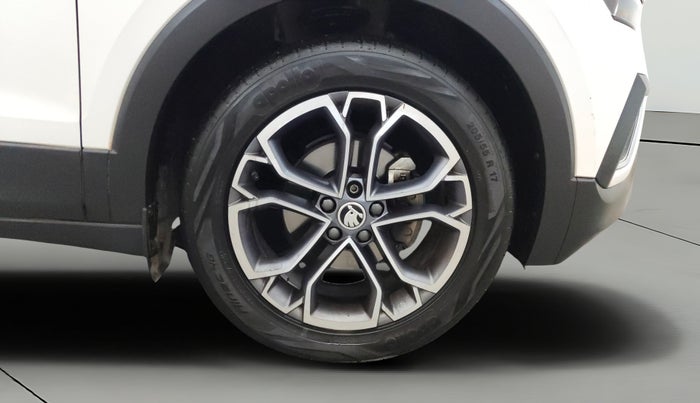 2021 Skoda KUSHAQ STYLE 1.0L TSI MT, Petrol, Manual, 40,478 km, Right Front Wheel