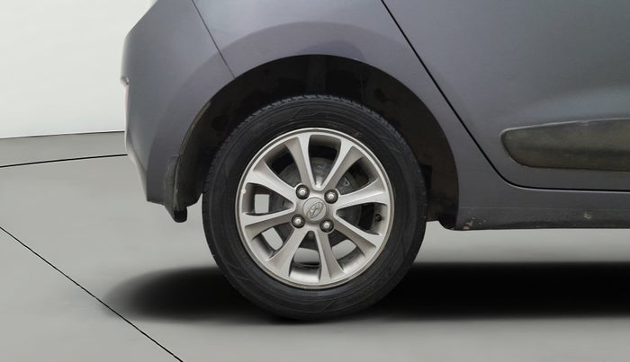 2016 Hyundai Grand i10 ASTA (O) 1.2 KAPPA VTVT, Petrol, Manual, 96,386 km, Right Rear Wheel