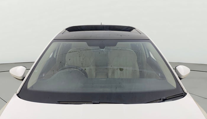 2018 Skoda Superb STYLE 1.8 TSI AT, Petrol, Automatic, 65,647 km, Front Windshield