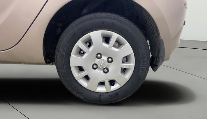 2013 Hyundai i20 ERA 1.2, Petrol, Manual, 38,164 km, Left Rear Wheel