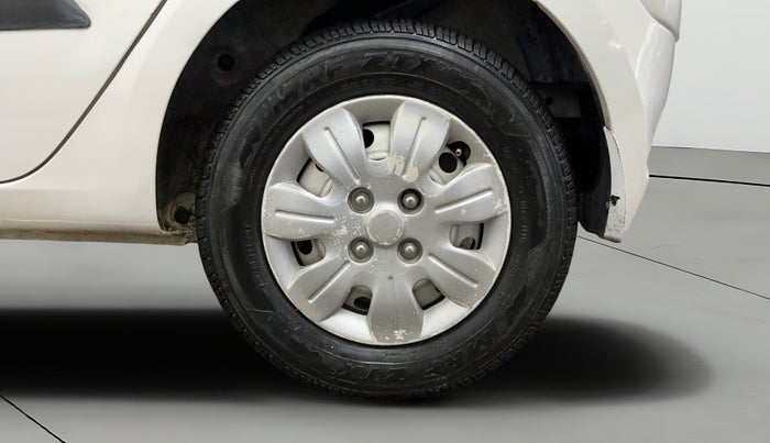 2015 Hyundai i10 MAGNA 1.1, CNG, Manual, 66,077 km, Left Rear Wheel