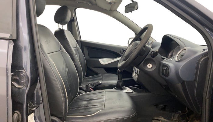 2014 Ford Figo TITANIUM 1.2 PETROL, Petrol, Manual, 61,553 km, Right Side Front Door Cabin