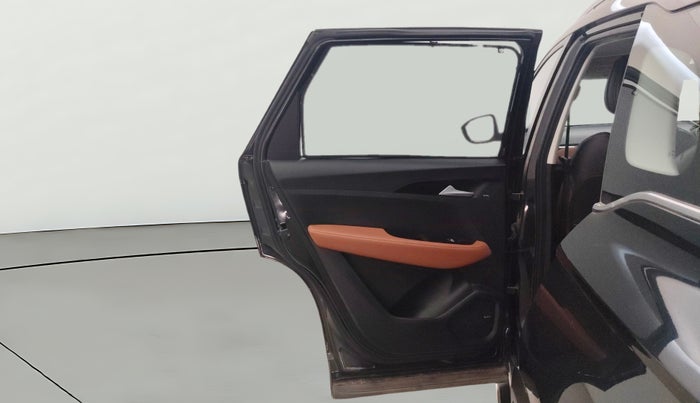 2021 MG HECTOR PLUS SHARP 1.5 PETROL TURBO CVT 6-STR, Petrol, Automatic, 31,545 km, LHS Rear Door