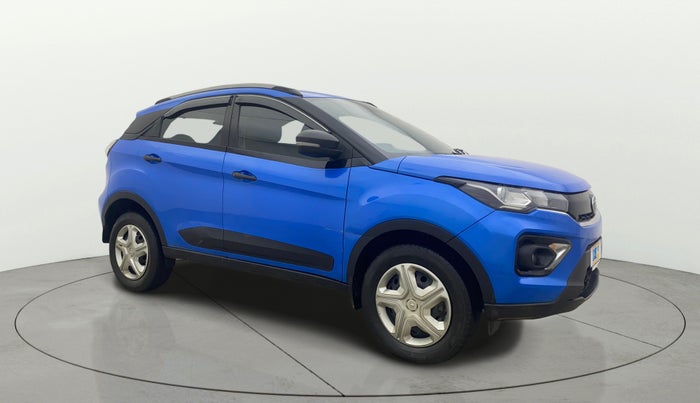2021 Tata NEXON XMA SUNROOF PETROL, Petrol, Automatic, 20,203 km, Right Front Diagonal
