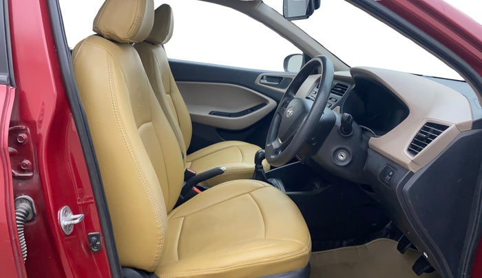 2014 Hyundai Elite i20 MAGNA 1.2, Petrol, Manual, 1,17,677 km, Right Side Front Door Cabin