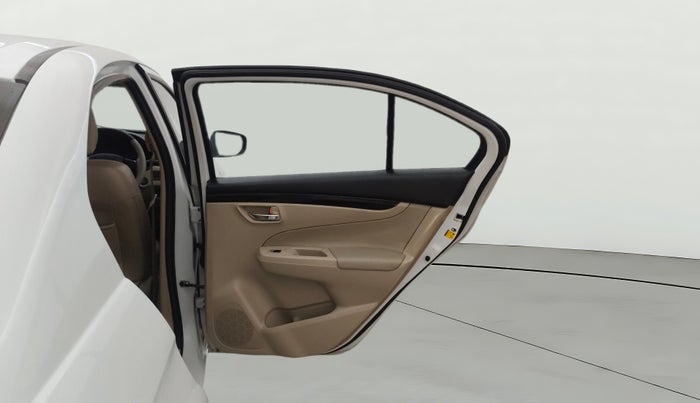 2016 Maruti Ciaz ZDI+ SHVS, Diesel, Manual, 53,124 km, RHS Rear Door