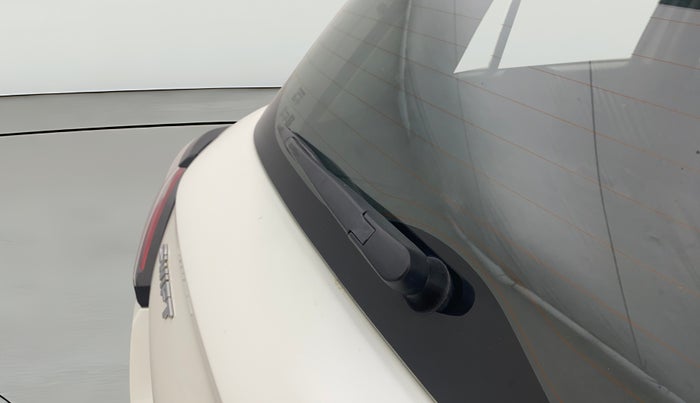 2024 Maruti Swift ZXi, Petrol, Manual, 16,346 km, Rear Wiper