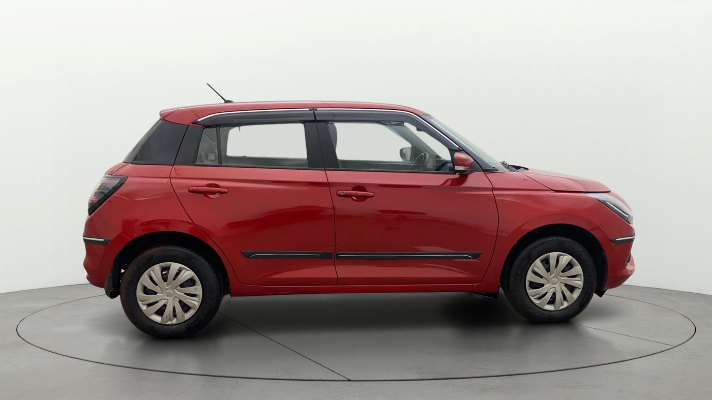 2024 Maruti Swift VXi AMT, Petrol, Automatic, 26,971 km, Right Side View