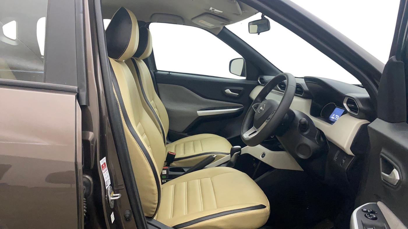 2021 Nissan MAGNITE XL TURBO CVT, Petrol, Automatic, 18,244 km, Right Side Front Door Cabin