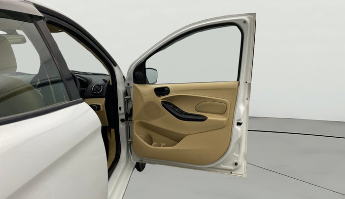 2017 Ford Figo Aspire TITANIUM 1.2 PETROL, Petrol, Manual, 98,248 km, RHS Front Door