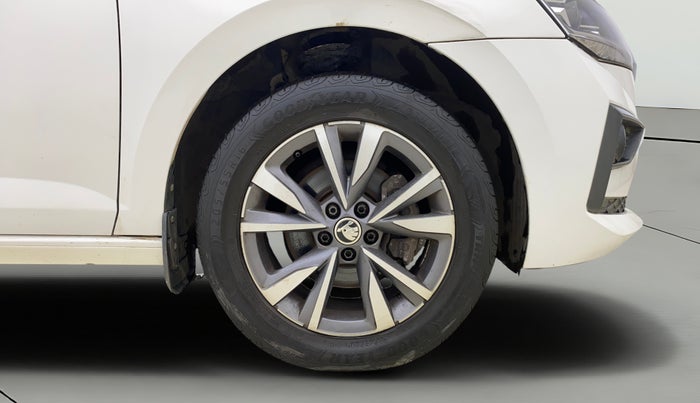 2022 Skoda SLAVIA STYLE 1.0L TSI AT, Petrol, Automatic, 41,072 km, Right Front Wheel