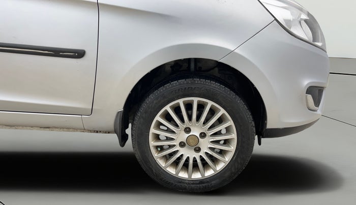 2014 Tata Zest XMS PETROL, Petrol, Manual, 69,402 km, Right Front Wheel