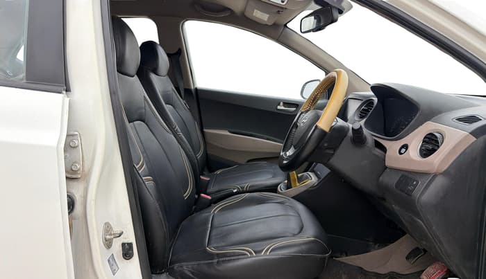2014 Hyundai Xcent SX 1.2 (O), Petrol, Manual, 1,17,664 km, Right Side Front Door Cabin