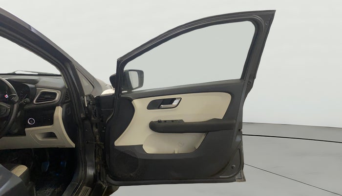 2021 Tata ALTROZ XZ PETROL, Petrol, Manual, 49,467 km, RHS Front Door